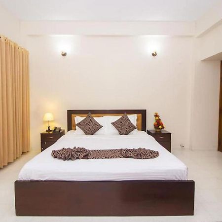 Hotel Suite Palace Baridhara Dhaka Zewnętrze zdjęcie