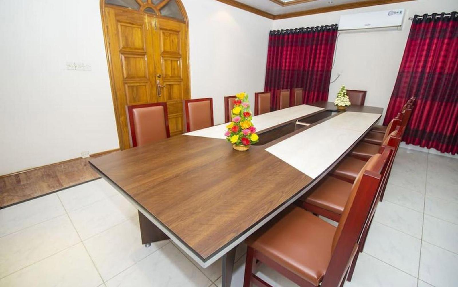 Hotel Suite Palace Baridhara Dhaka Zewnętrze zdjęcie
