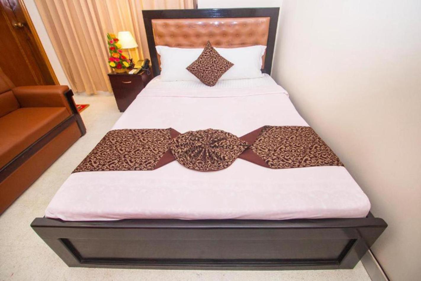 Hotel Suite Palace Baridhara Dhaka Zewnętrze zdjęcie